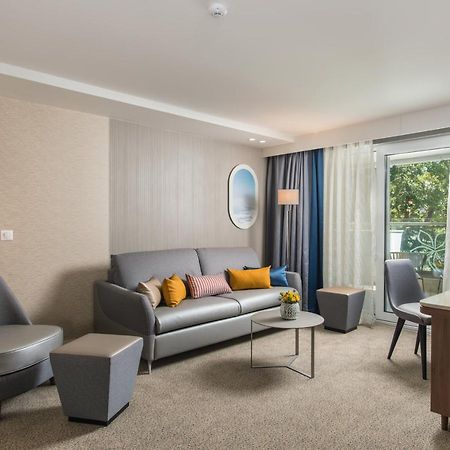 Maritim Hotel Amelia Albena Buitenkant foto