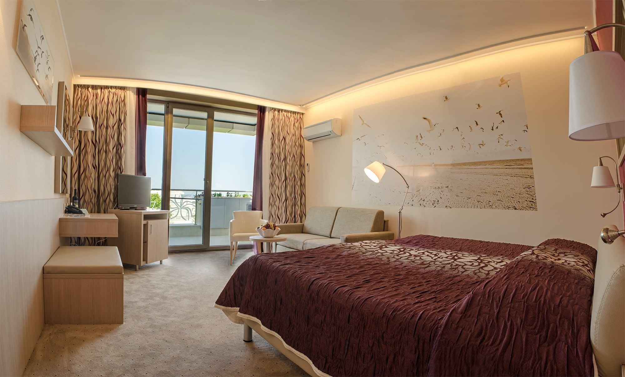Maritim Hotel Amelia Albena Buitenkant foto
