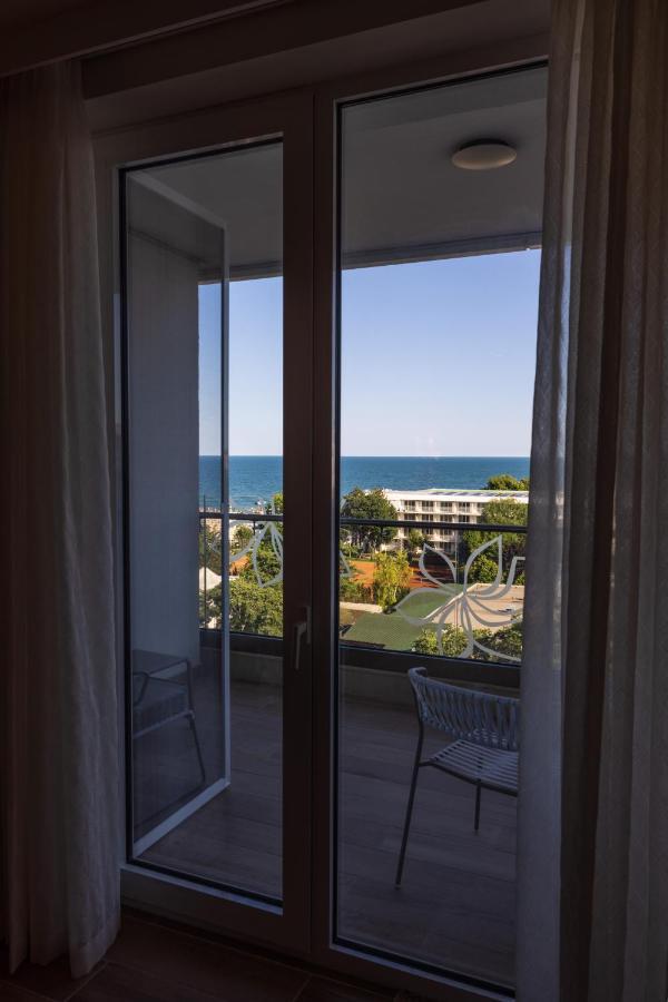 Maritim Hotel Amelia Albena Buitenkant foto