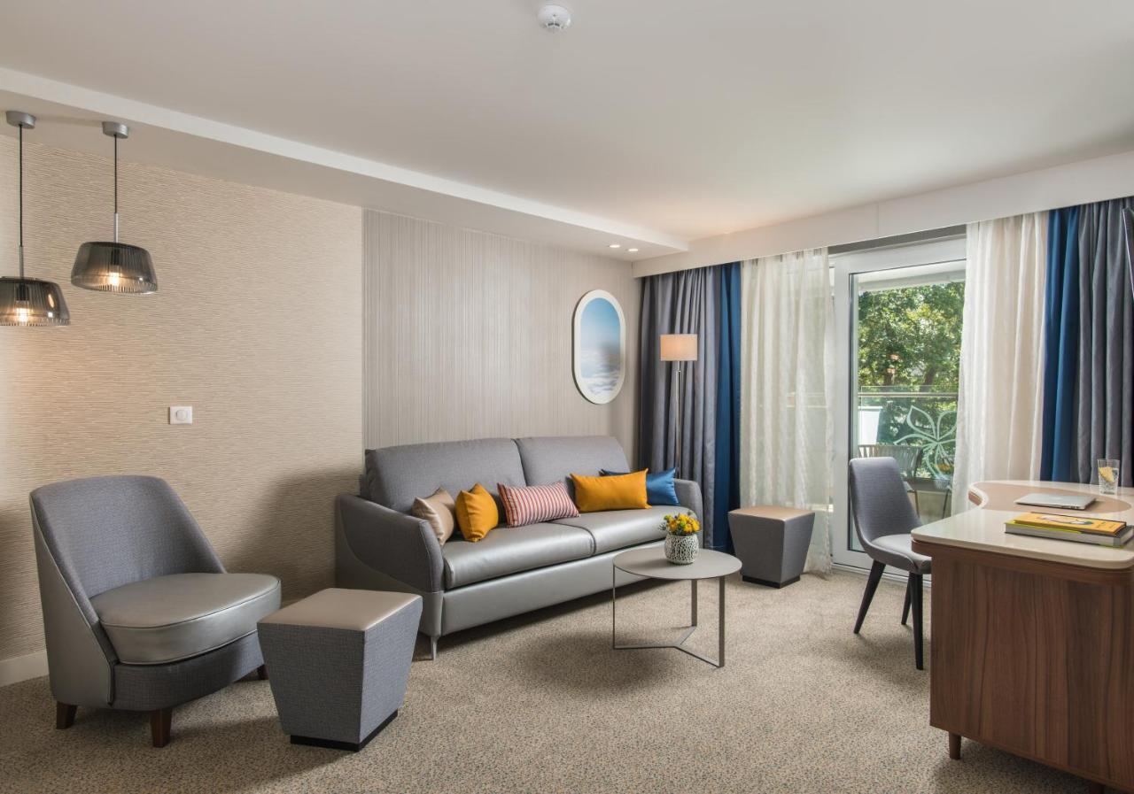 Maritim Hotel Amelia Albena Buitenkant foto