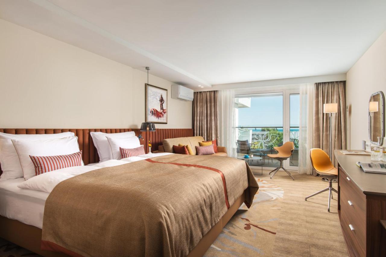 Maritim Hotel Amelia Albena Buitenkant foto