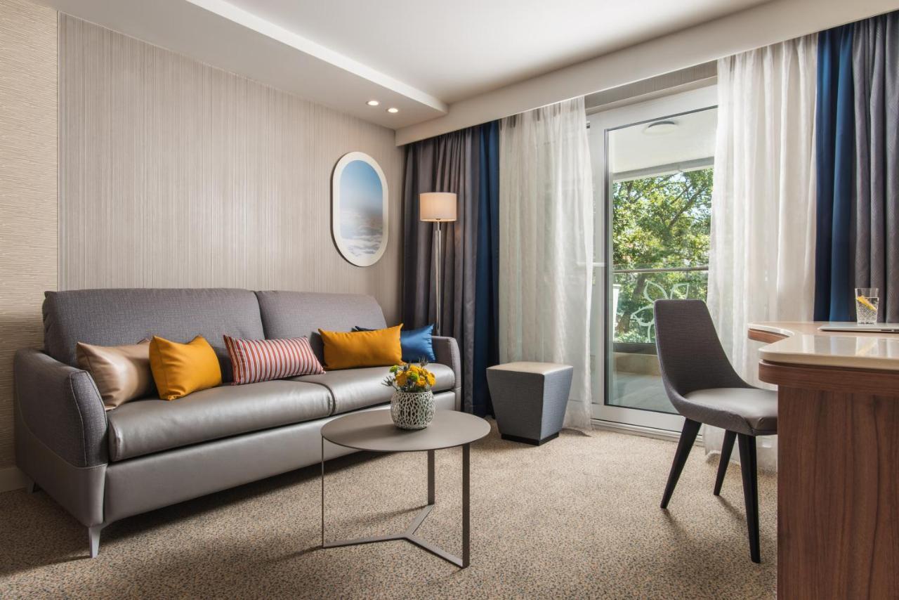 Maritim Hotel Amelia Albena Buitenkant foto